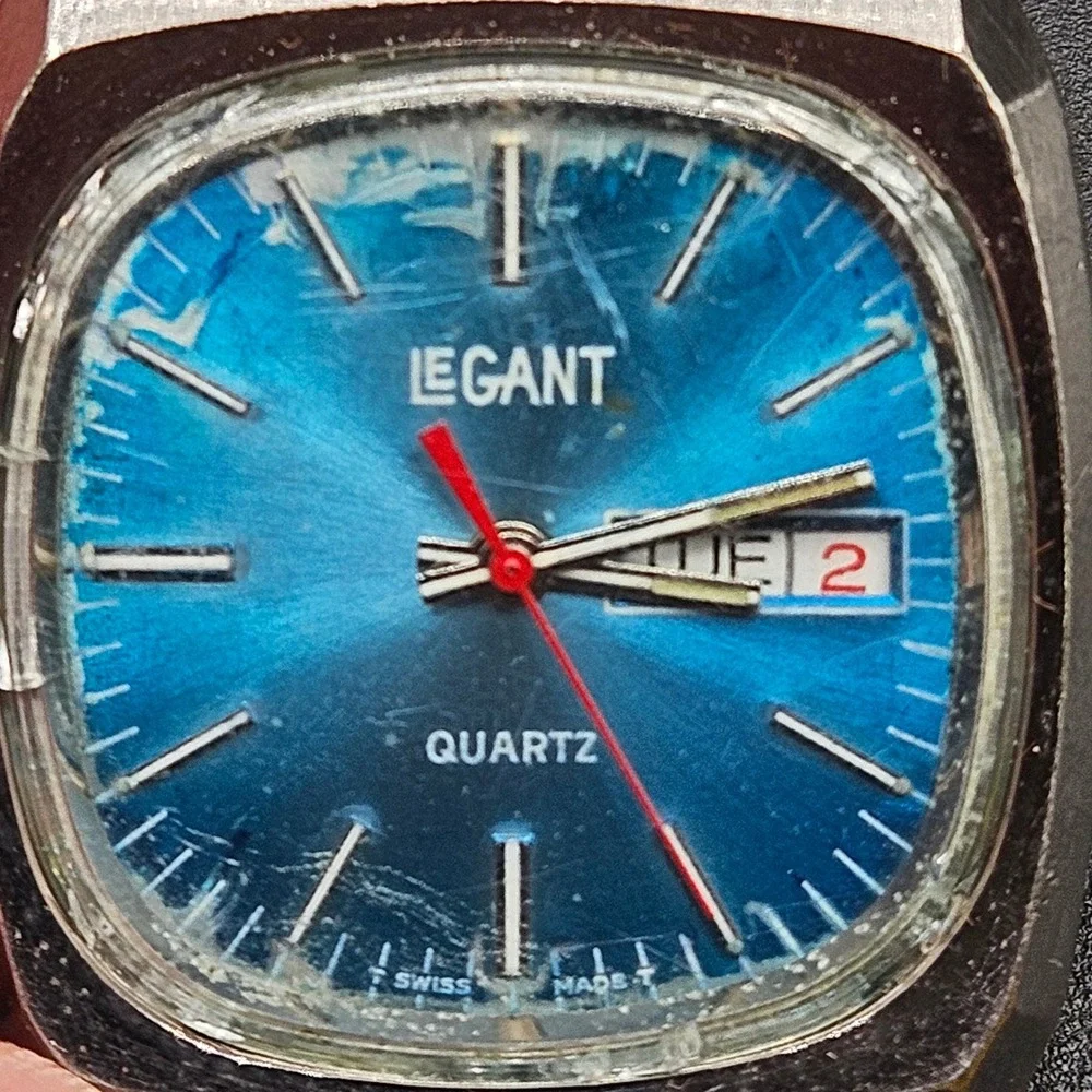 Vintage LeGant Swiss Made Quartz Watch Blue Sunburst Dial Day Date For Parts